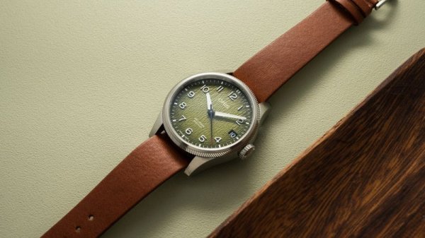 画像5: 腕時計 オリス ORIS 01 751 7761 4187-Set プロパイロット デイト オカバンゴ エアレスキュー リミテッド エディション 2011本 限定 機械式自動巻 メンズ 正規品 (5)