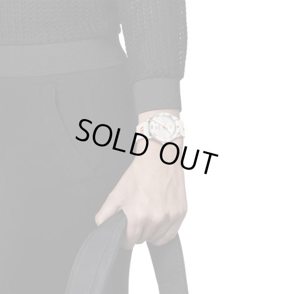 画像5: T1204101701100 ティソ TISSOT シースター1000 SEASTAR 1000 クオーツ 40mm T120.410.27.017.011.00 Wilson WNBA 替えベルト付き 正規品 (5)