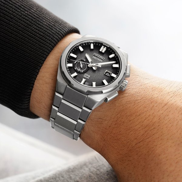 画像2: SBXD025 腕時計 セイコー アストロン SEIKO ASTORON NEXTER ソーラーGPS衛星電波時計 コアショップモデル チタン メンズ 正規品 (2)